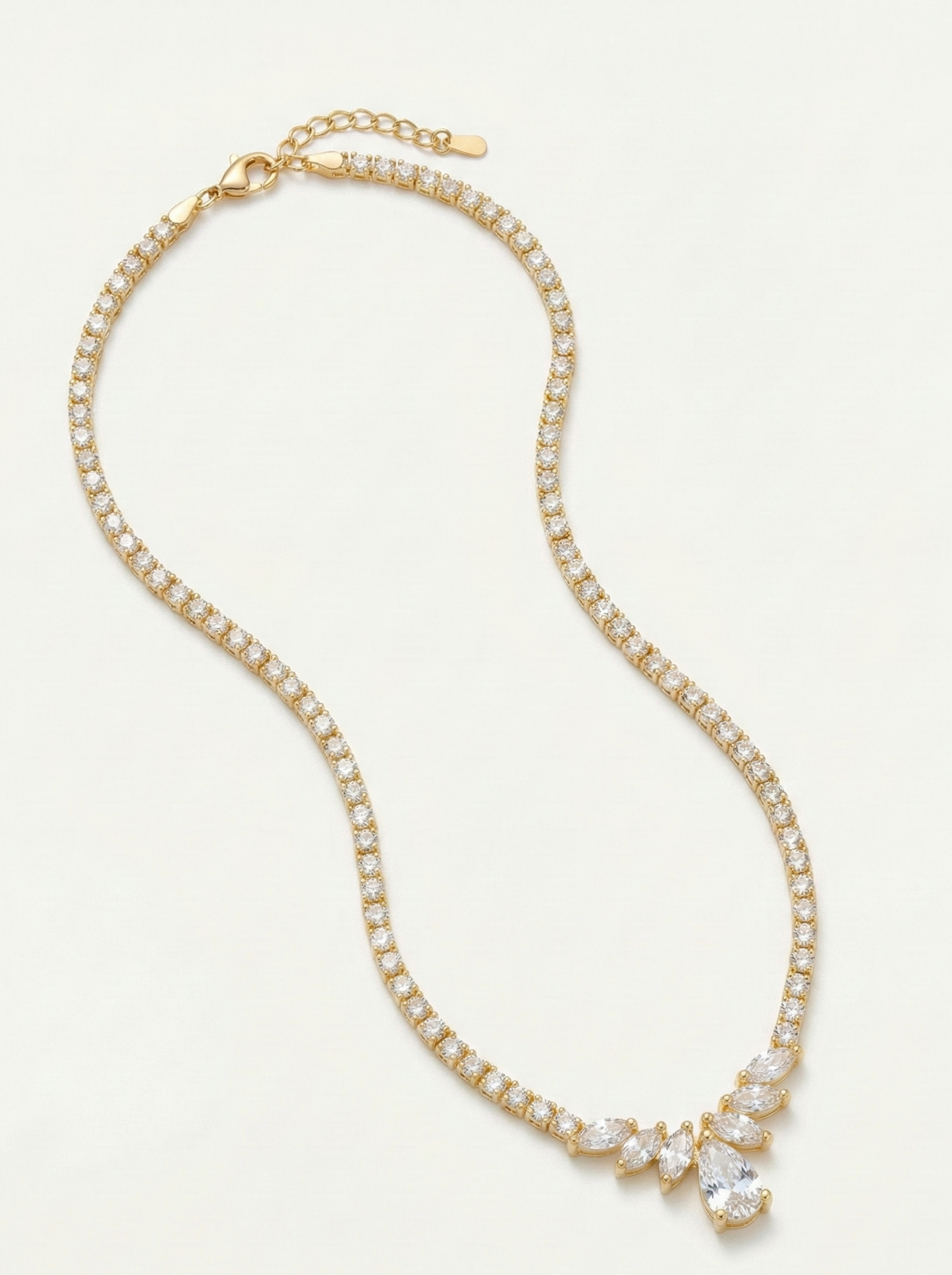 Markiz Taşlı Damla Kolye