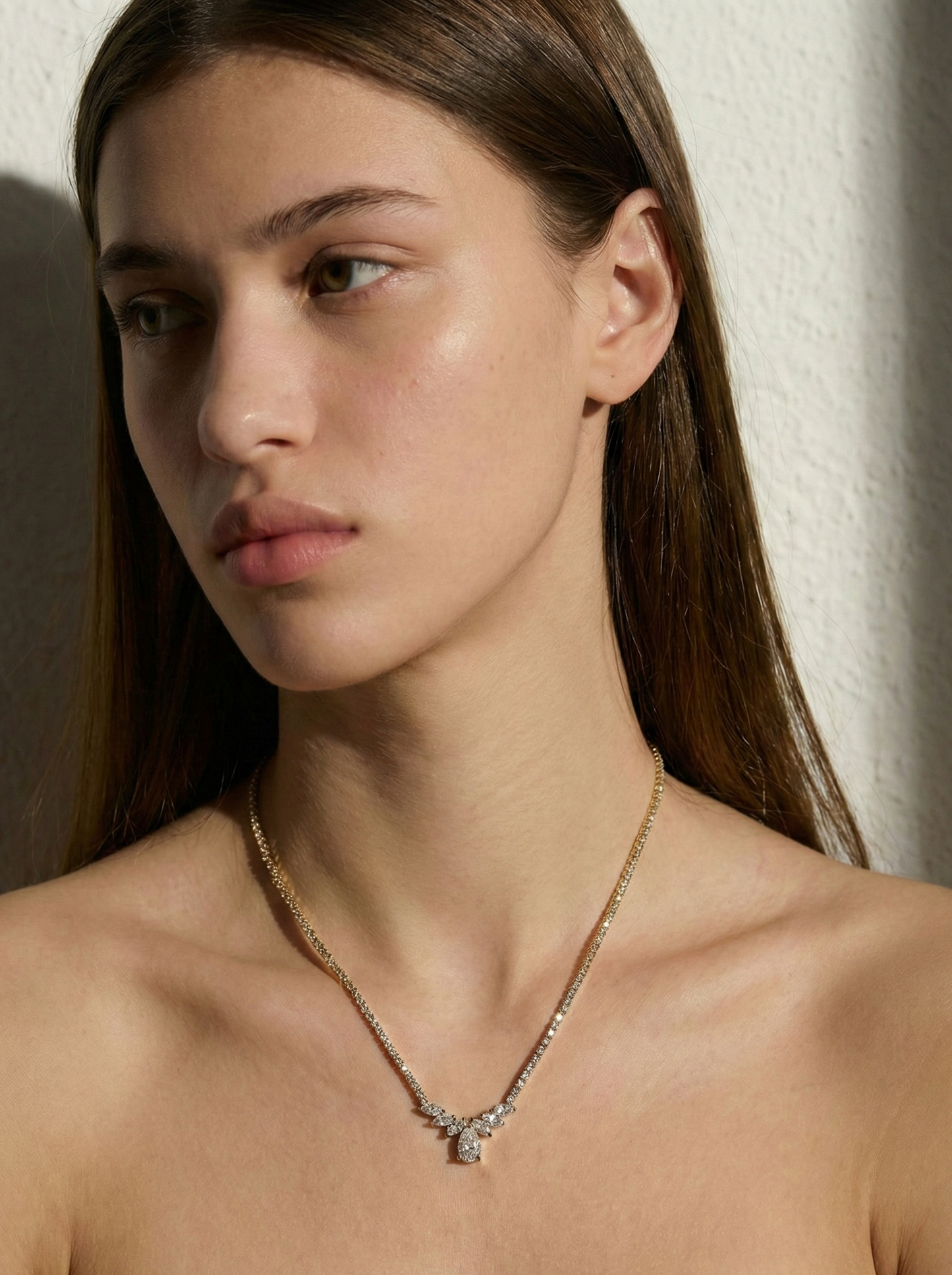 Markiz Taşlı Damla Kolye